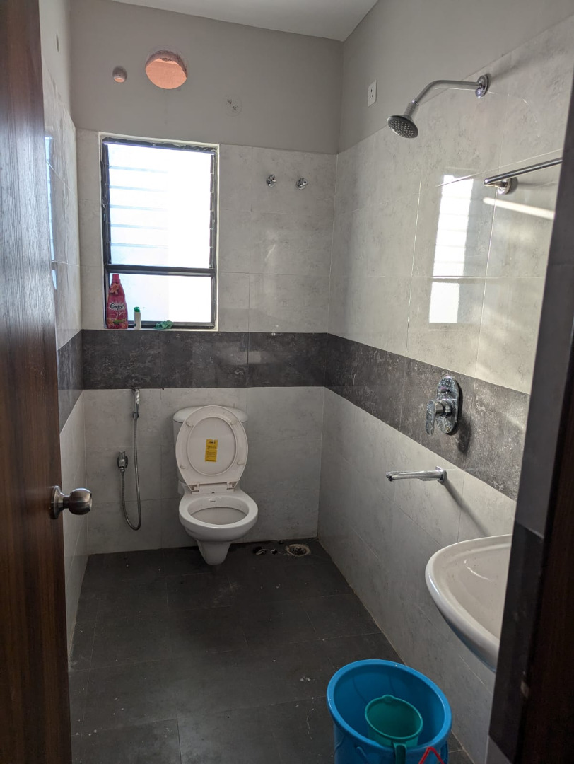 Unfurnished 3bhk in Kahilipara, Guwahati, Assam, India for Rent